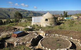 Andean Mountains Hostel Уарас Exterior photo