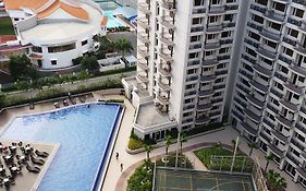 Solemare Parksuites Condominium - Condo R Us Манила Exterior photo