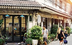 Here Hostel Бангкок Exterior photo