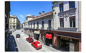 Apartments And Rooms Fonty Сараево Exterior photo