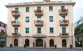 Hotel Giulio Cesare Рапалло Exterior photo