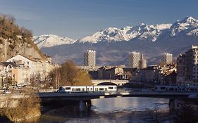 Отель Ibis Grenoble Gare Exterior photo