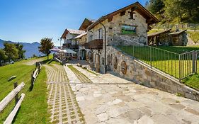 Гостевой дом Agriturismo Giacomino Джера-Ларио Exterior photo