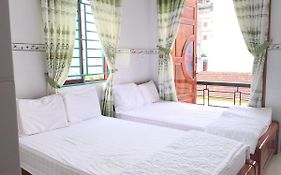 Bed and Breakfast Nha Nghi Sunrise Куинён Exterior photo