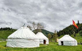 Jyrgalan Yurt Lodge Exterior photo