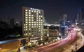 Отель Park Plaza Sukhumvit Бангкок Exterior photo
