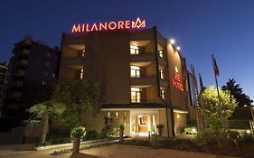 Bb Hotels Smarthotel Re Milano Nord Сесто-Сан-Джованни Exterior photo