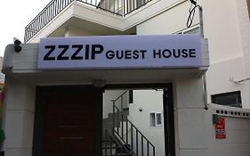 Zzzip Guesthouse In Hongdae Сеул Exterior photo