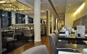 Отель The Westminster London, Curio Collection By Hilton Exterior photo