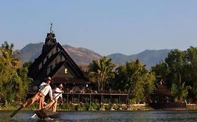 Inle Princess Resort Ньоншуэ Exterior photo