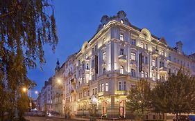 Mamaison Hotel Riverside Прага Exterior photo