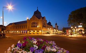 Hotel Queen Elizabeth Superior Гёдёллё Exterior photo