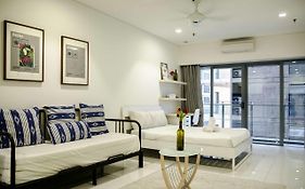 Mercu Summer Suite Klcc @ Penguin Homes Куала-Лумпур Exterior photo