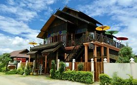 Inle Cottage Boutique Hotel Ньоншуэ Exterior photo