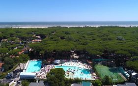 Отель Camping Mare E Pineta Лидо-ди-Спина Exterior photo