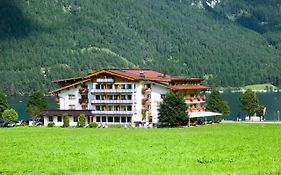 Hotel Bergland Пертизау Exterior photo