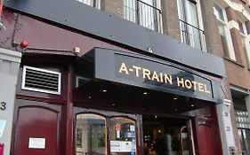 A-Train Hotel Амстердам Exterior photo