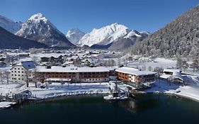 Aja Fuerstenhaus Am Achensee Пертизау Exterior photo