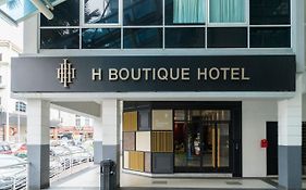 H Boutique Hotel, Кота Дамансара Exterior photo