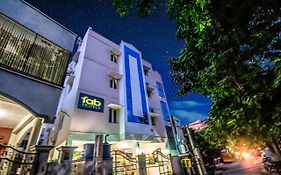 Fabhotel Aditya Yatri Nivas Тирупати Exterior photo