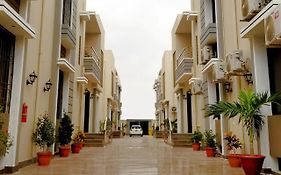 Zifan Hotel & Suites Карачи Exterior photo