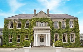 Finnstown Castle Hotel Лукан Exterior photo