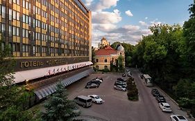 Отель Premier Hotel Dnister Львов Exterior photo