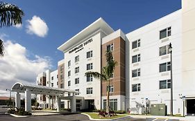 Towneplace Suites By Marriott Miami Хомстед Exterior photo