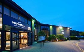 Novotel London Stansted Airport Станстед Маунтфитчет Exterior photo