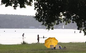 Вилла Lodging Le Lac Лакано Exterior photo