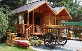 Home Stay Stc Bed And Breakfast Удон-Тхани Exterior photo