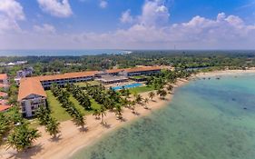 Отель Amaya Beach Passikudah Exterior photo