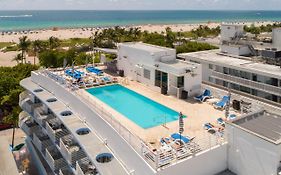 Ocean Drive Apartments With Rooftop Pool, South Beach, Miami Майами-Бич Exterior photo