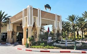 Отель Ras El Ain Таузар Exterior photo