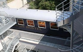 Train Cabin Hostel Брюссель Exterior photo