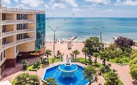 Курортный отель Dolphin Resort Hotel & Сочи Exterior photo