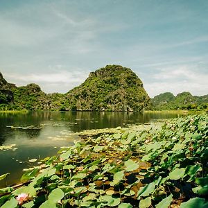 Trang An Lotus Lake Homestay Ниньбинь Exterior photo