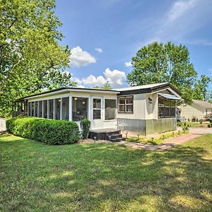 Murray Getaway With Deck Near Fishing And Boating! Exterior photo