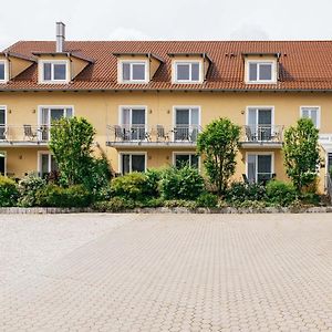 Gasthaus Hotel Ostermeier Аттенкирхен Exterior photo