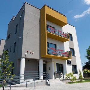 Clement Apartments Пьятра-Нямц Exterior photo