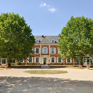 Отель Logis Domaine De Valaudran Сальбри Exterior photo