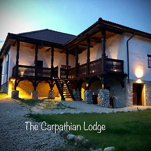 The Carpathian Lodge Рунку Exterior photo