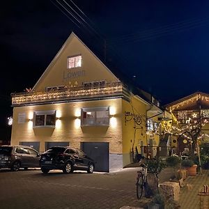 Отель Landgasthaus Loewen Mit Gaestehaus Holzhausen  Exterior photo