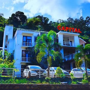 Capital Resort Inn Monaragala Exterior photo