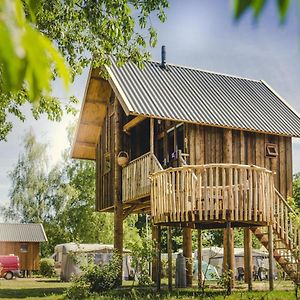 Отель Tree House Zuna Exterior photo