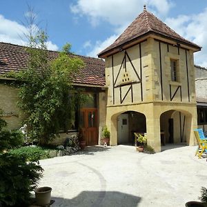 Bed and Breakfast Domaine Au Marchay Nojals-et-Clotte Exterior photo