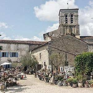 Bed and Breakfast Le Vieux Prieure Cresse Exterior photo