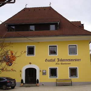 Отель Gasthof Johannesmesner Sankt Paul im Lavanttal Exterior photo