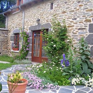 Bed and Breakfast Le Martinou Le Cayrol Exterior photo