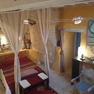 Bed and Breakfast Troglodyte Loft Thore-la-Rochette Exterior photo